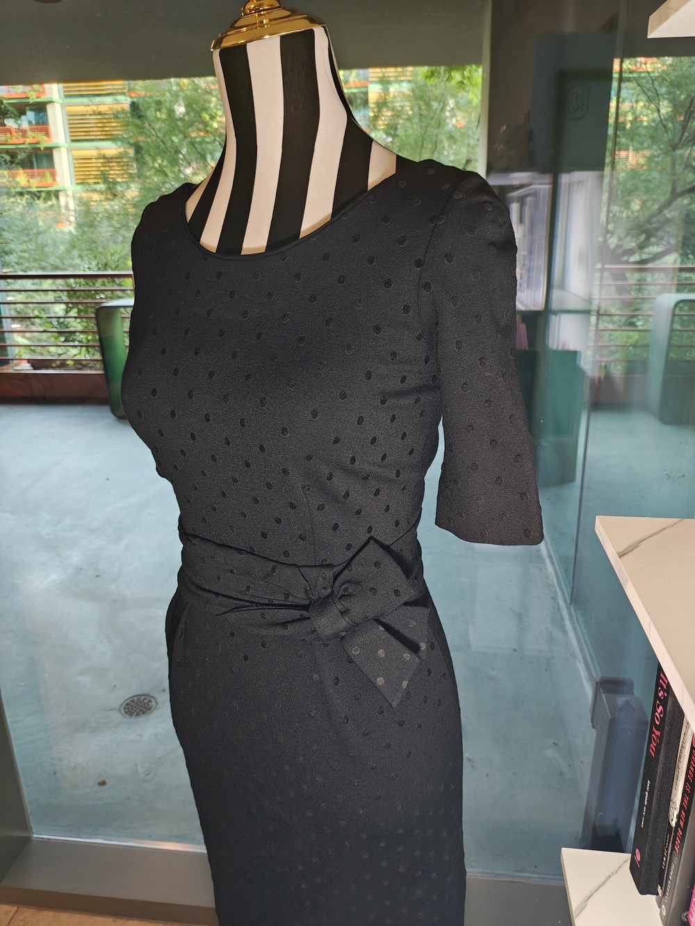 Kate Spade NY "Magdalena" Velvet Dot Bow Tie Sheath Ponte Dress Size 00 VINTAGE!